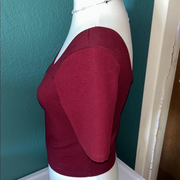 Crop Top - Medium - Picture 2 of 4